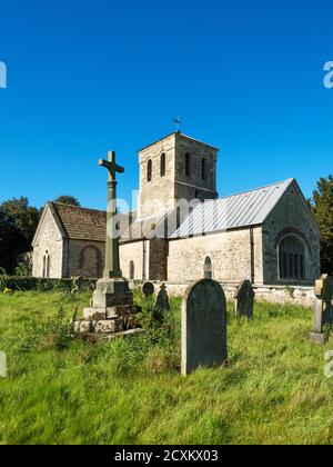 Kirche St. Martin im normannischen Stil Klasse II* aufgeführt Gebäude in Allerton Mauleverer in der Nähe von Knaresborough North Yorkshire England Stockfoto