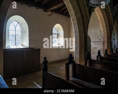 Interieur an der Kirche St. Martin ein normannischer Stil Denkmalgeschütztes Gebäude der Klasse II* in Allerton Mauleverer in der Nähe von Knaresborough North Yorkshire England Stockfoto