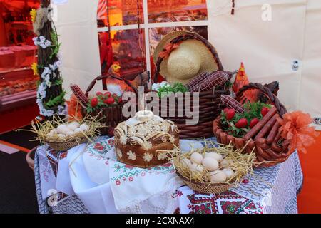 Traditionen traditionelle festliche Hochzeit Russisch weißrussisch slawischen Brot Laib schließen Nach oben Stockfoto