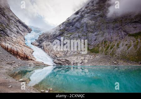 Vestland County, Norwegen. Briksdal Gletscher im Jostedalsbreen Nationalpark. Stockfoto