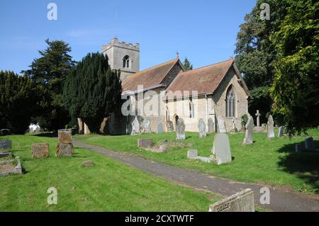 St. Nicholas Church, Little Horwood, Buckinghamshire, stammt aus dem Jahr 1200 n. Chr., als das Kirchenschiff und das Südschiff gebaut wurden. Stockfoto