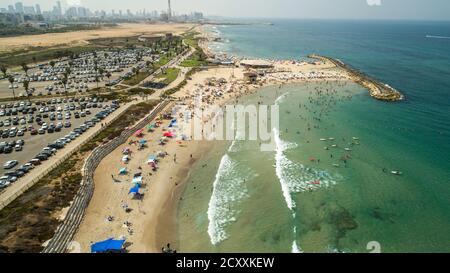 Ufer des Mittelmeers in Israel Stockfoto