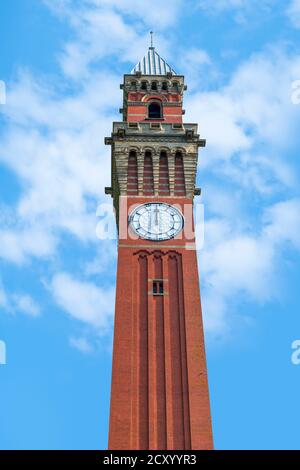 Der Uhrenturm der Universität, im Zentrum unseres Edgbaston-Campus, wird in Andenken an den Gründer der Universität, Joseph, liebevoll Old Joe genannt Stockfoto