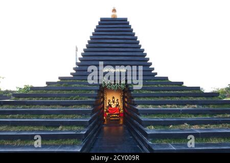 Gesamtansicht. Balaji-Tempel, Andhra Pradesh, Indien. Architekt: Sameep Padora und Mitarbeiter , 2020. Stockfoto