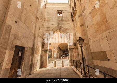 Duomo von Modena Arkaden 6 Stockfoto