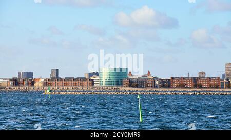 Kopenhagen Moderne Uferpromenade an einem sonnigen Tag, Dänemark. Stockfoto