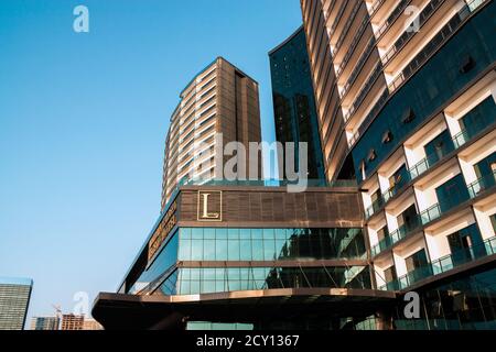 Batumi. Georgien - 28. September 2020: Moderne Wohninfrastruktur in Batumi. Georgien Stockfoto