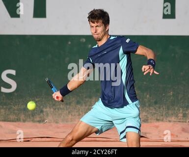 Paris, Frankreich. Oktober 2020. Roland Garros Paris Französisch Open 2020 Tag 5 011020 Aljaz Bedene (SLO) zweite Runde Spiel Credit: Roger Parker/Alamy Live News Stockfoto