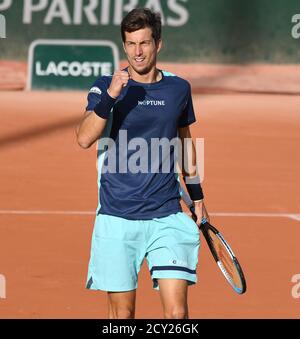 Paris, Frankreich. Oktober 2020. Roland Garros Paris Französisch Open 2020 Tag 5 011020 Aljaz Bedene (SLO) zweite Runde Spiel Credit: Roger Parker/Alamy Live News Stockfoto