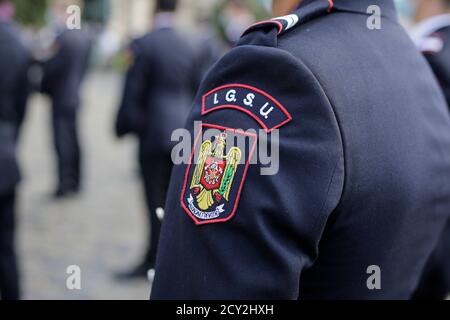 Bukarest, Rumänien - 14. September 2020: Details mit dem Emblem der IGSU (Rumänische Generalinspektion für Notsituationen) auf einer Uniform. Stockfoto