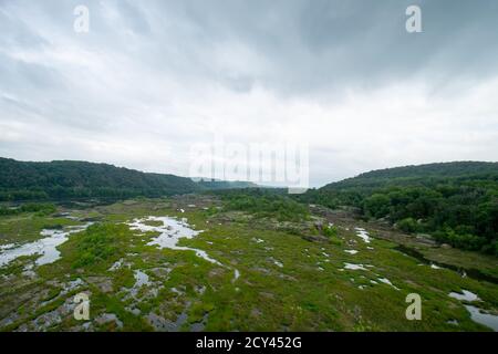 Ein Blick auf den Susquehanna River von hoch oben Die Norman Wood Bridge Stockfoto