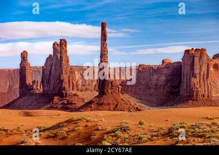 YEI bei Chi Totem Poles - Felsformationen in Monument Valley, Navajo Tribal Park, Arizona, USA Stockfoto