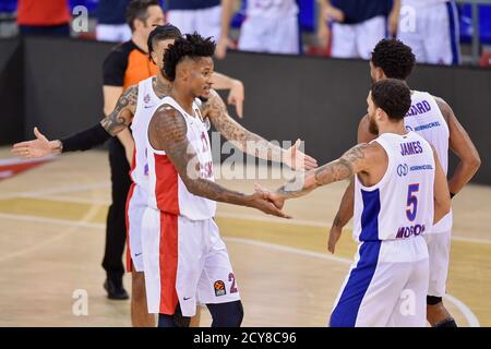 Will Clyburn und Mike James von PBC CSKA Moscow beim Turkish Airlines EuroLeague Spiel zwischen dem FC Barcelona und CSKA Moscow CAB am 01. Oktober 2020 im Palau Blaugrana in Barcelona, Spanien. Stockfoto