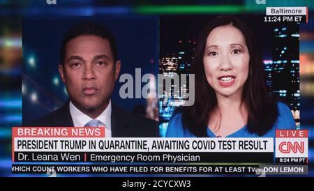 Washington, District of Columbia, USA. Oktober 2020. Ein Bildschirmabbild der Berichterstattung von CNN über aktuelle Nachrichten, die von DON LEMON und Dr. LEANA WEN berichtet wurden, dass Präsident Trump und die First Lady in Quarantäne gehen werden, nachdem Trumps Berater Hope Hicks für COVID-19 positiv getestet wurde. Der Präsident und Frau Trump warten auf die Ergebnisse ihrer COVID-Tests. Kredit: CNN/ZUMA Wire/Alamy Live Nachrichten Stockfoto