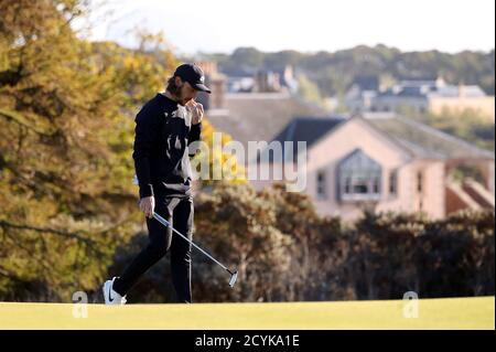 Englands Tommy Fleetwood auf dem siebzehnten Grün während der zweiten Runde der Aberdeen Standard Investments Scottish Open im Renaissance Club, North Berwick. Stockfoto