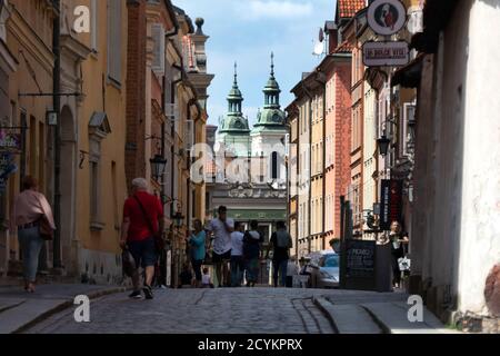 Straße in der Warschauer Altstadt, dem historischen Zentrum von Warschau, Polen, Europa. UNESCO-Weltkulturerbe Stockfoto