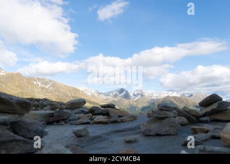 Weitwinkelaufnahme der Otztaler Alpen am 2020. September. Stockfoto