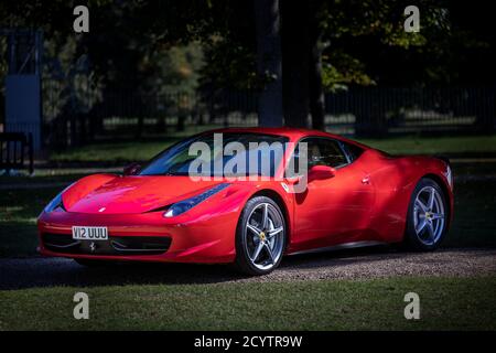 2012 Ferrari 458 Italia , Concours of Elegance 2020, Hampton Court Palace, London, Großbritannien Stockfoto