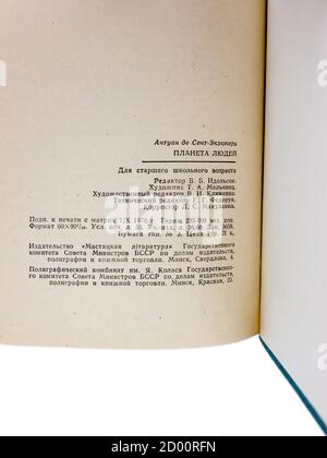 Der kleine Prinz ist eine Novelle des französischen Aristokraten, Schriftstellers und Fliegers Antoine de Saint-Exupery, die 1976 in der UdSSR erschien. Stockfoto