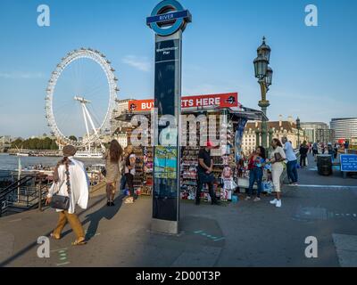 Blick auf die Straße von Westminster an der Themse. Stockfoto