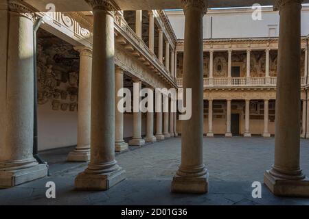 Atrium des Palazzo Bo, historisches Gebäude der Universität Padova Stockfoto