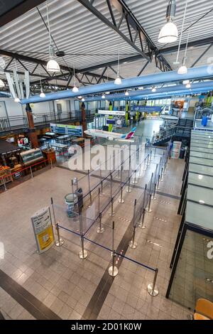 Ahden, 8. August 2020: FLUGHAFENGEBÄUDE Paderborn Lippstadt PAD Terminal in Deutschland. Stockfoto