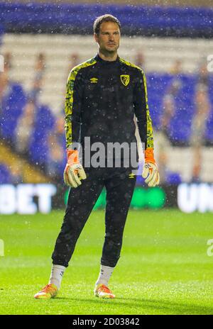 2. Oktober 2020; St Andrews Stadium, Coventry, West Midlands, England; Englisch Football League Championship Football, Coventry City V AFC Bournemouth; AFC Bournemouth Torwart Asmir Begovic während des Aufwärms Credit: Action Plus Sports Images/Alamy Live News Stockfoto