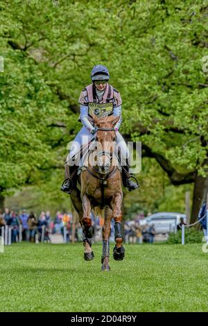 Georgie Spence Badminton Horse Trials Gloucester Mai 2019. Georgie Spence Equestrian Vielseitigkeitvertreten Großbritannien Reiten Halltown Harley in der Stockfoto