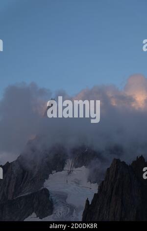 Blick von der Region Refugio Turino auf die Dent du Geant Stockfoto