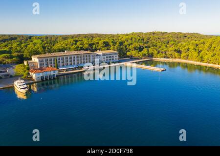 Luftaufnahme von Hotels auf den Brijuni Inseln, Kroatien Stockfoto