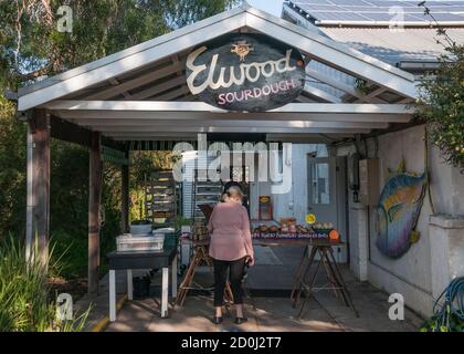 Elwood Sourdough ist eine Boutique-Bäckerei mit Sitz im Vorort Elwood, Melbourne Stockfoto