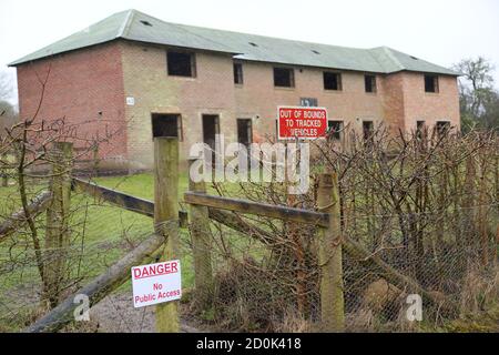 Häuser in Imber Village Teil des Militärtrainings in Salisbury Plain, Wiltshire, England, Großbritannien Stockfoto