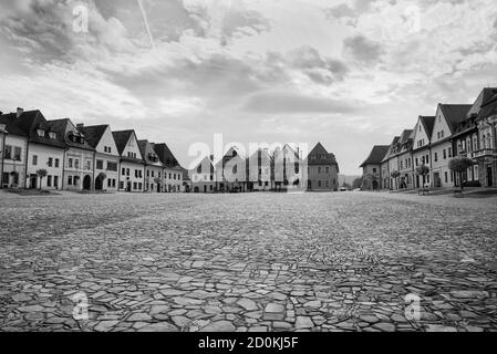 Der Rathausplatz (Radničné námestie) in Bardejov Stockfoto