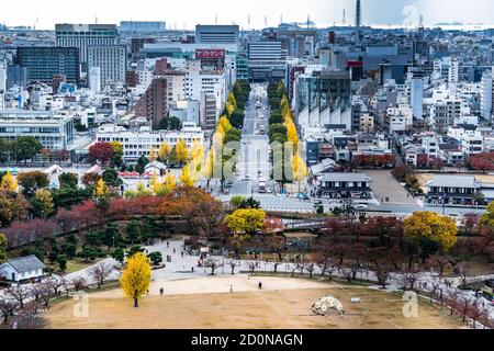 Ein Blick auf die Stadt Himeji im Herbst Stockfoto