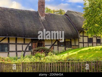 Anne Hathaway's Cottage in Shottery in der Nähe von Stratford-upon-Avon. Stockfoto