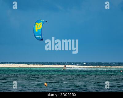 Saint-Vincent und die Grenadinen Archipel von Inseln umgeben von türkisfarbenen WasserenUm diesen Archipel zu besuchen, sind Kreuzfahrten von Martinique aus möglich Stockfoto