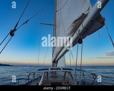 Saint-Vincent und die Grenadinen Archipel von Inseln umgeben von türkisfarbenen WasserenUm diesen Archipel zu besuchen, sind Kreuzfahrten von Martinique aus möglich Stockfoto