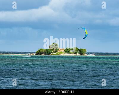 Saint-Vincent und die Grenadinen Archipel von Inseln umgeben von türkisfarbenen WasserenUm diesen Archipel zu besuchen, sind Kreuzfahrten von Martinique aus möglich Stockfoto