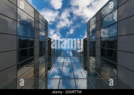 Das Bürogebäude der Financial Conduct Authority in Canary Wharf, London, Großbritannien Stockfoto