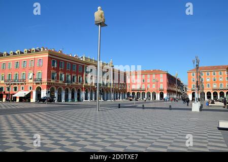 Frankreich, französische riviera, Nizza Stadt, der Place Massena ist ein malerischer und emblematischer Platz im historischen Teil der Stadt. Stockfoto