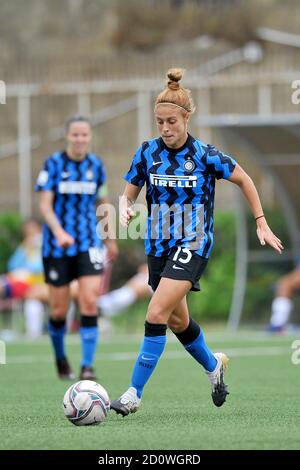 Neapel, Italien. Oktober 2020. Beatrice Merlo Inter Spieler, während der Spiele der italienischen Serie A Frauen Fußball-Meisterschaft zwischen Napoli vs Inter, Endergebnis 1-1, Spiel im Caduti Di Brema Stadion in Neapel, Italien, 03 Oktober, 2020 gespielt. (Foto von Vincenzo Izzo/Sipa USA) Quelle: SIPA USA/Alamy Live News Stockfoto