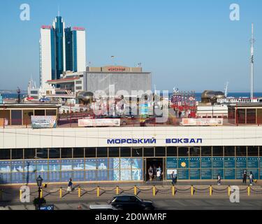 ODESSA / UKRAINE - 22. SEPTEMBER 2018: Blick auf den Hafen Stockfoto