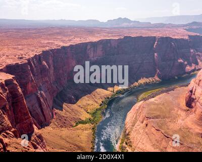 Luftaufnahme des Horseshoe Bend am Fluss Colorado in der Nähe der Stadt Arizona, USA Stockfoto