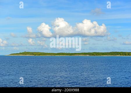 Half Moon Cay wird auf den Bahamas auch Little San Salvador Island genannt. Stockfoto