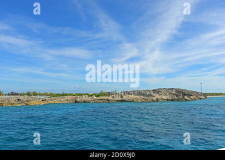 Half Moon Cay wird auf den Bahamas auch Little San Salvador Island genannt. Stockfoto