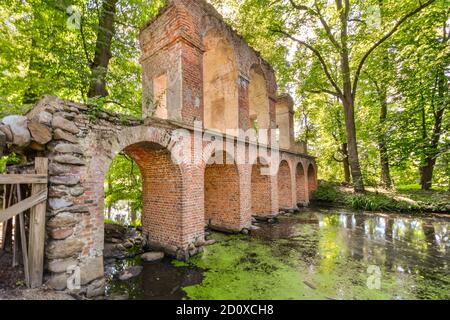 Romantischer Park in Arkadia Dorf, Polen. Stockfoto