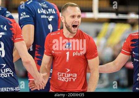 Pawel Zatorski von ZAKSA beim Polnischen Volleyball Plus Liga Spiel zwischen Trefl Danzig und Grupa Azoty ZAKSA Kedzierzyn Kozle.(Endstand; Trefl Danzig 0:3 Grupa Azoty ZAKSA Kedzierzyn Kozle) Stockfoto