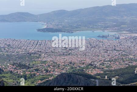 Blick auf die Stadt Volos vom Pelion-Berg, Griechenland Stockfoto