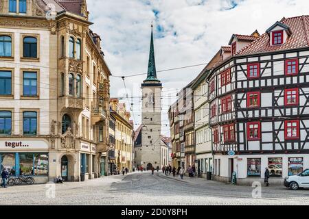 Blick vom Domplatz über die Marktstraße auf die katholische Allerheiligenkirche, Erfurt, Landeshauptstadt Thüringens, Deutschland, Europa Stockfoto