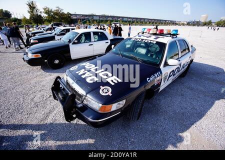 Warschau, Pl. Oktober 2020. Ein Polizeiauto der Lincoln Crown Victoria wird am 3. Oktober 2020 in Warschau gesehen. Am Samstag versammelten sich in enthousiasts mit ihren amerikanischen Polizeiautos, gut aus Filmen kennen, um sie auszustellen und in einer Parade durch die Stadt zu fahren. (Foto von Jaap Arriens/Sipa USA) Quelle: SIPA USA/Alamy Live News Stockfoto